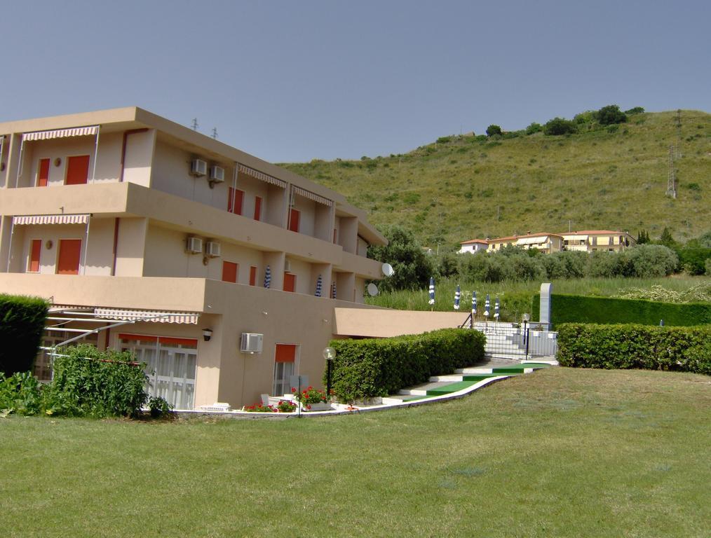 Hotel Svizzero Санджинето Екстериор снимка