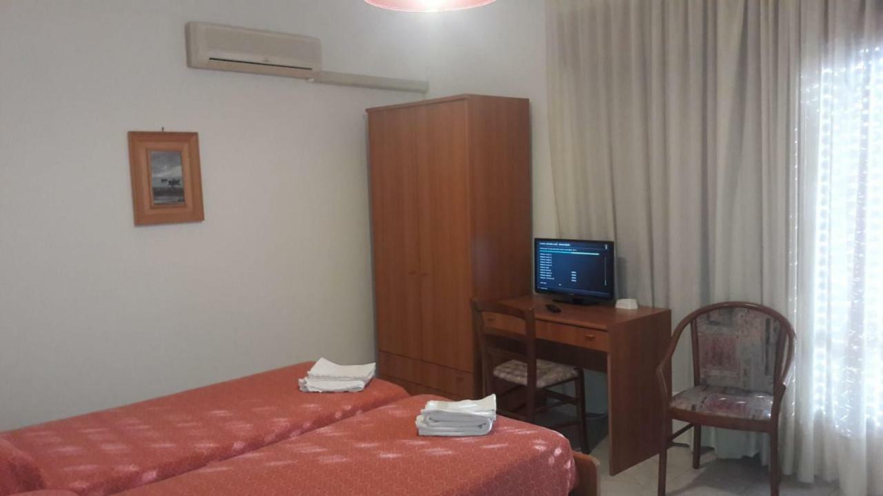 Hotel Svizzero Санджинето Екстериор снимка